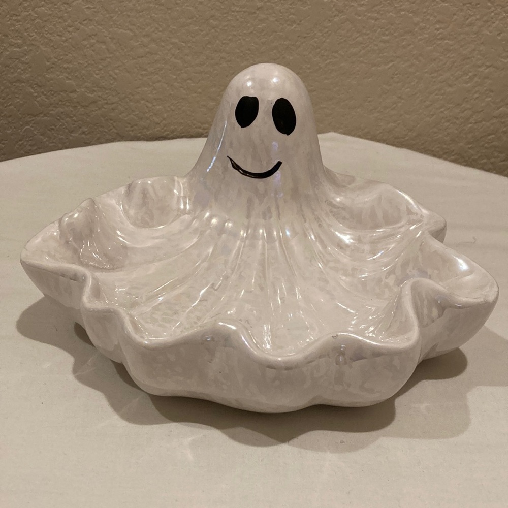 WCL Vtg Iridescent Ceramic Halloween White Ghost Candy Bowl Dish Scalloped Edges